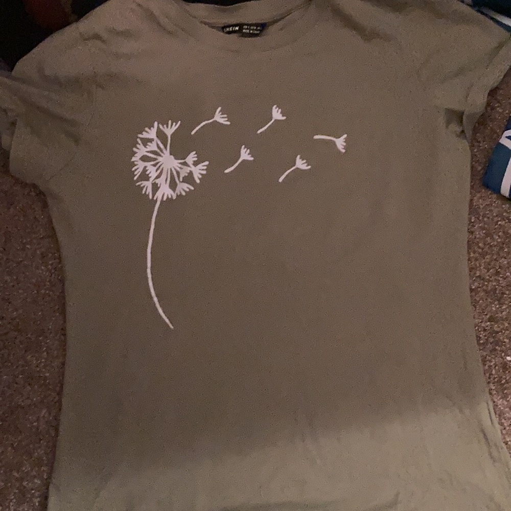 Graphic tee